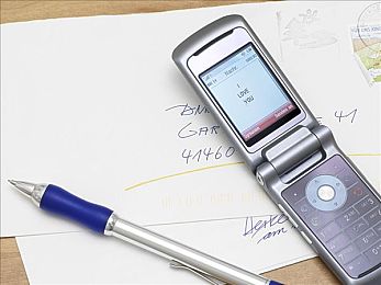 HTC入门级新机发布HTCDesire5